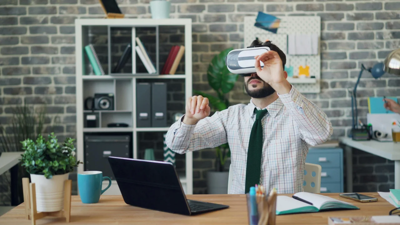 هل يستحق Apple Vision Pro هذا المال؟ مراجعة صادقة